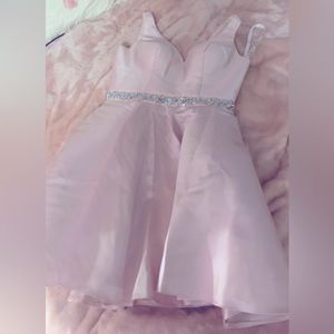 Beautiful homecoming dress- worn once. Size Medium